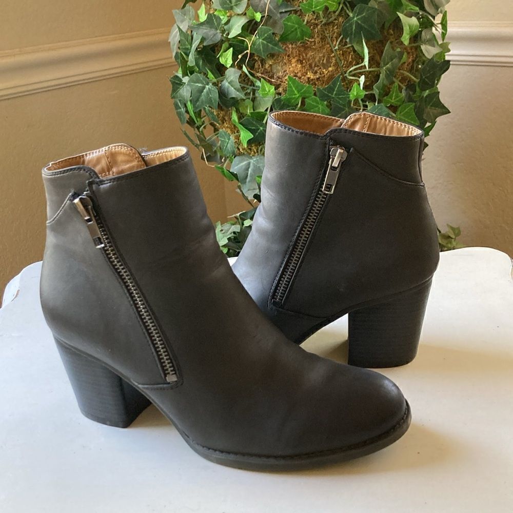 Naturalizer Natural Soul Black Vegan Leather Double Zip Comfort Ankle Boots 8M